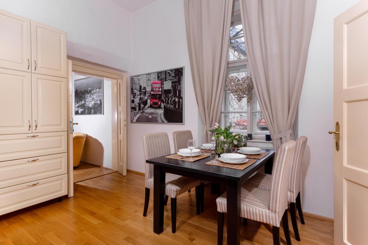 Classy Apartments Charles Bridge Прага Экстерьер фото